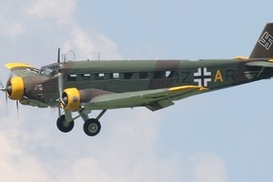 На дне моря в Одессе найден уникальный самолет времен ВОВ (фото)