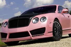 Необычны тюнинг: Бентли сделали ядовито-розовым (ФОТО)