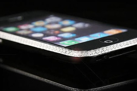 iPhone инкрустировали бриллиантами (ФОТО)