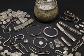 Найден клад с драгоценностями викингов на сумму более 1,5 миллиона долларов (ФОТО)