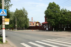 В Мариуполе автомобилисты сбивают людей на пешеходных переходах