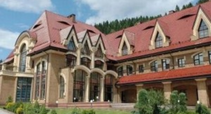 В резиденцию Ющенко пускают за 50 гривен (фото)