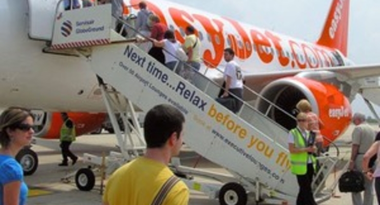 «Слишком толстая» итальянка судится с авиакомпанией EasyJet