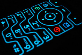 В 2009 году нелегальные телефоны отключать не будут