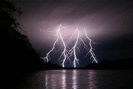 Из-за непогоды в Украине обесточены 760 населенных пунктов