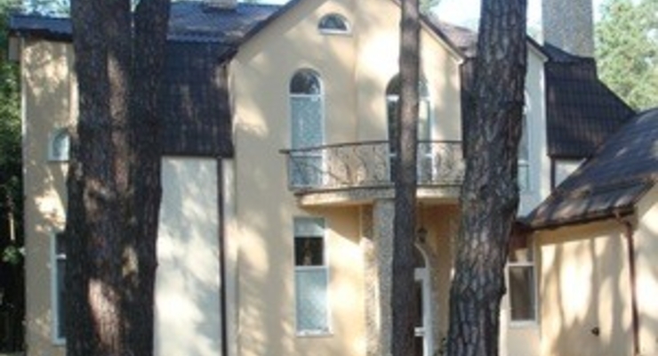 Земля под Киевом продолжает дешеветь