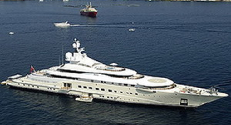 Для Абрамовича построили самую большую в мире яхту (фото)