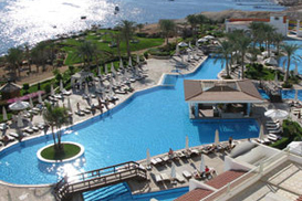 Почем отдохнуть на пляже за пределами родины?