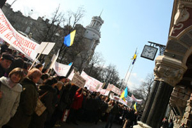 Какие банки готовы отдавать своим вкладчикам депозиты досрочно?