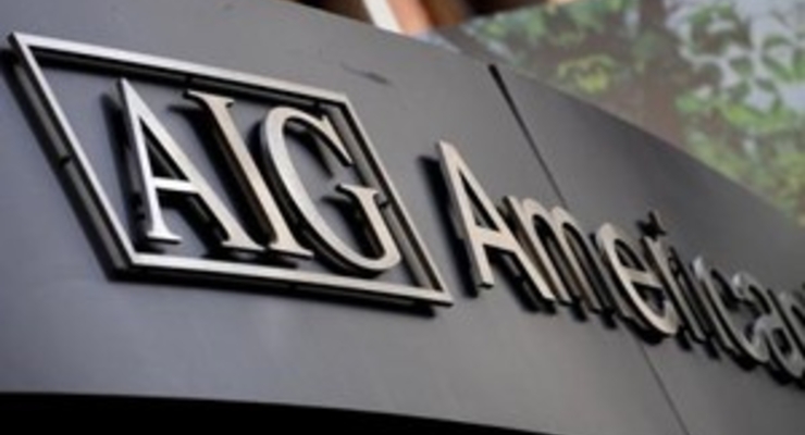 Топ-менеджеры AIG отказались от бонусов
