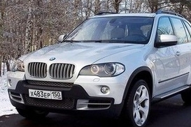 Импорт автомобилей в Украину приостановился