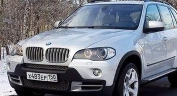 Импорт автомобилей в Украину приостановился
