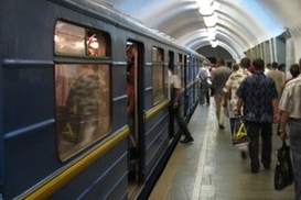 Поезда в столичном метро стали реже ходить
