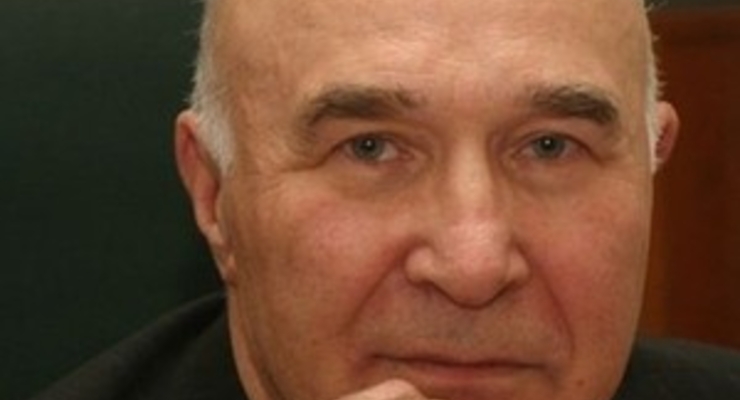 Стельмах остался главой НБУ – решение КС