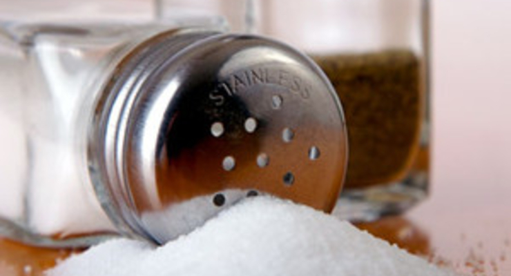 В трех областях с прилавков магазинов пропала соль