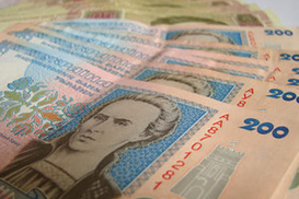 НБУ: С начала кризиса гривня обесценилась на 58%