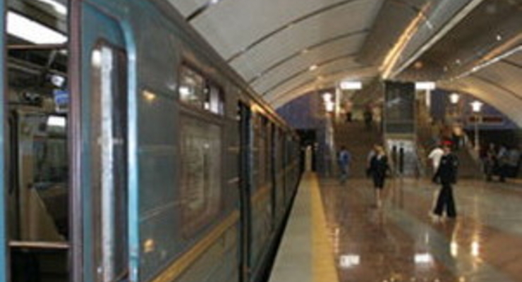 Открытие станции метро «Голосеевская» отложено еще минимум на 3 месяца