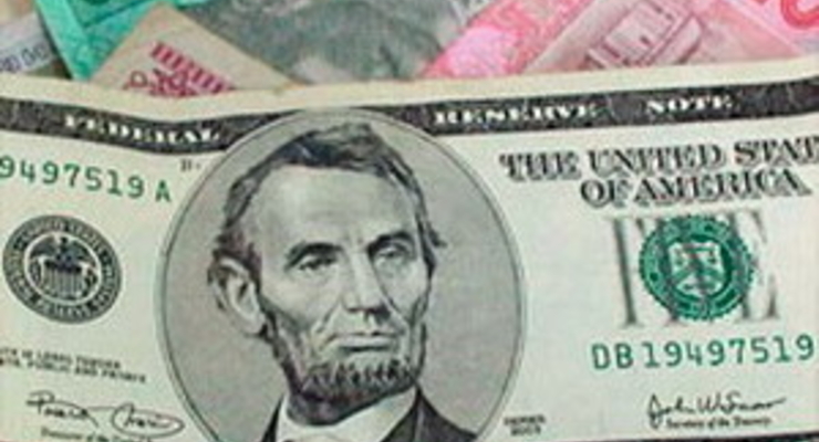 Курс гривни обвалил МВФ, - эксперт