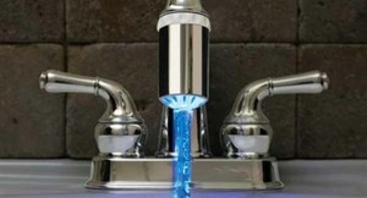 Всему Киеву сегодня отключат горячую воду