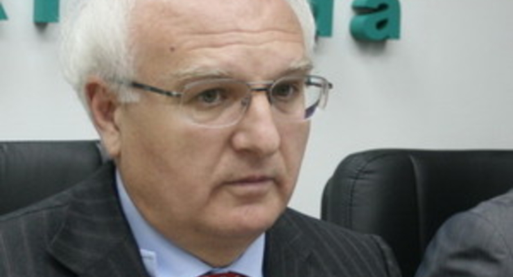 Вакарчук хочет перевести на украинский язык всю высшую школу