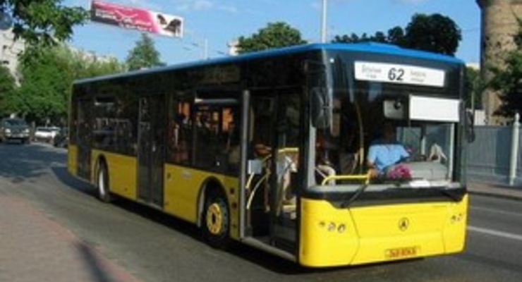 АМКУ будет судиться с Черновецким из-за дорогого проезда