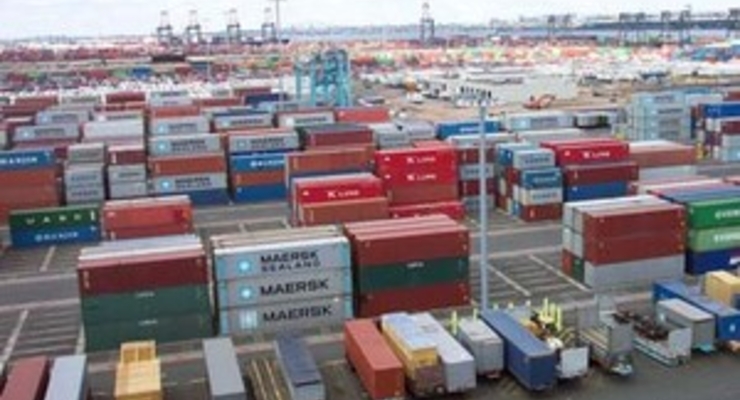 Из-за увеличения пошлин в украинских портах не хотят забирать импортные товары