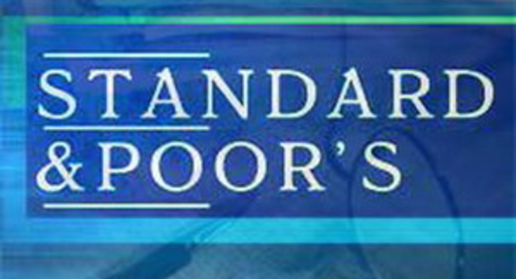Standard & Poor's понизило рейтинг трех украинских банков