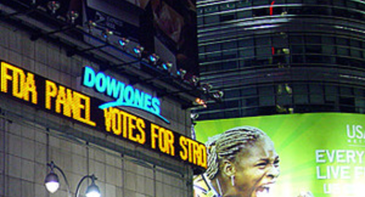 Индекс Dow Jones упал до уровня 2003 года