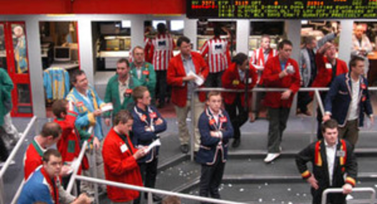 Торги на РТС и ММББ приостановлены