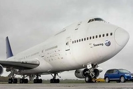 В небе над Харьковом у самолета отказал двигатель
