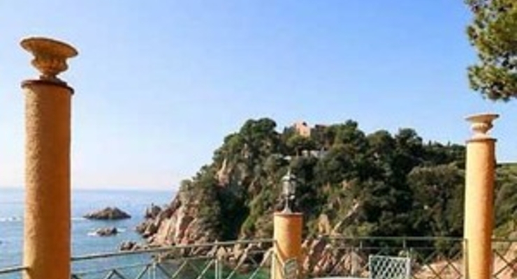 Российский миллиардер снес дом стоимостью 5 млн. фунтов, чтобы построить новый…