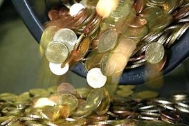 Рада увеличила расходы госбюджета на оплату труда