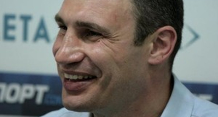 Из депутатского кресла на ринг: Виталий Кличко подписал контракт на чемпионский бой