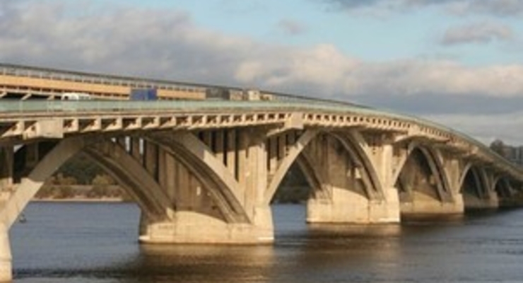В Киевском метро вводят проездные с выбором срока действия