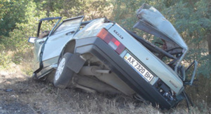 Снова гибель отдыхающих. В Крыму крупное ДТП (фото)