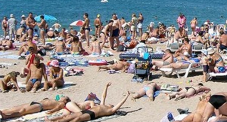 Отдыхающих больше всего раздражают… другие отдыхающие (результаты опроса)