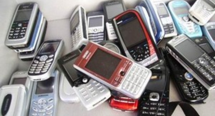 Почти 15 лет назад в Украине появилась мобильная связь