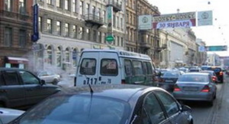 Из-за ремонта дорог в Киеве появились «ночные пробки»