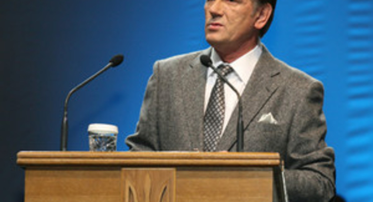 Лужков унизил украинцев, - Ющенко