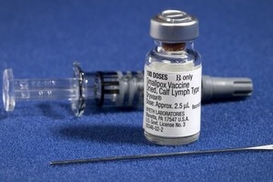 После смерти школьника в Украине приостановили вакцинацию от кори и краснухи