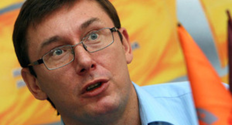 Луценко завел очередное дело на людей Черновецкого
