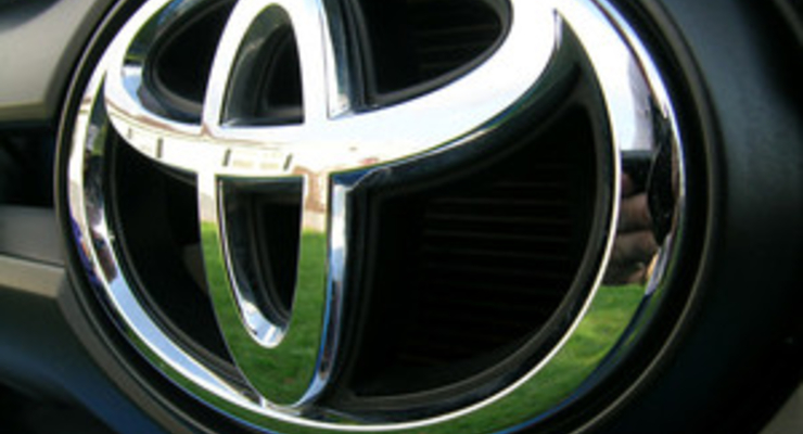 Toyota отзывает около миллиона автомобилей