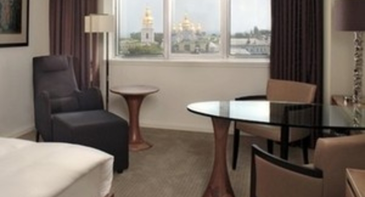 Единственную ночь в Киеве Буш провел в гостинице Hyatt (фото)