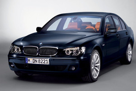Автомобили BMW будут идентифицировать водителя по лицу