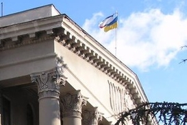 Бывшие депутаты «голодают» из-за блокирования парламента