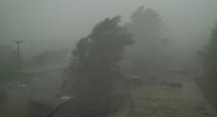 Во Львове ураган разрушил жилой дом