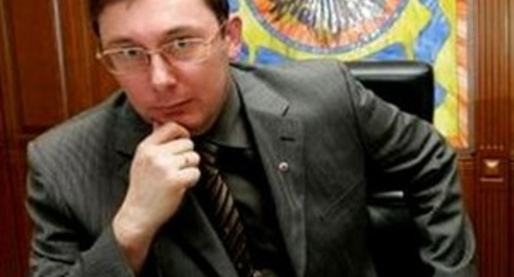 Черновецкому вменяют «торможение» расследования земельных афер
