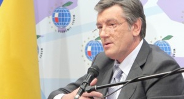 Ющенко отчитал Тимошенко теперь еще и за бюджет