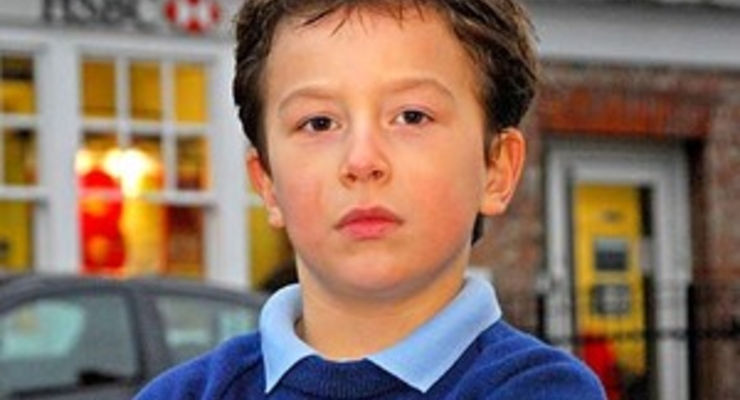 5-летний малыш опозорил известный банк (фото)
