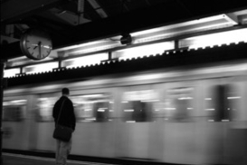 В киевском метро снова кто-то сиганул под поезд